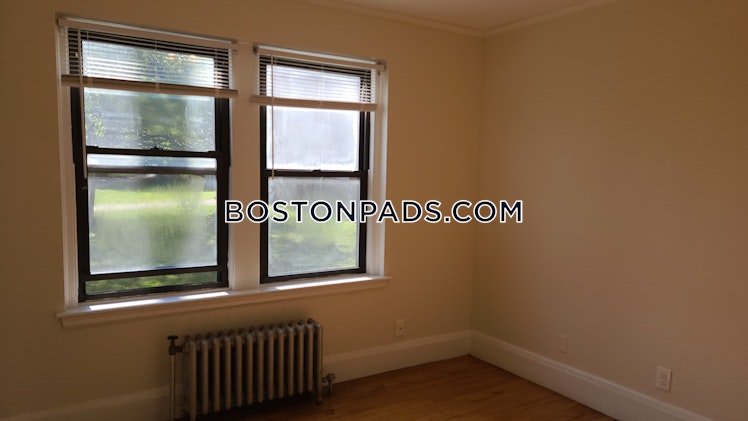 Pleasant St., Malden