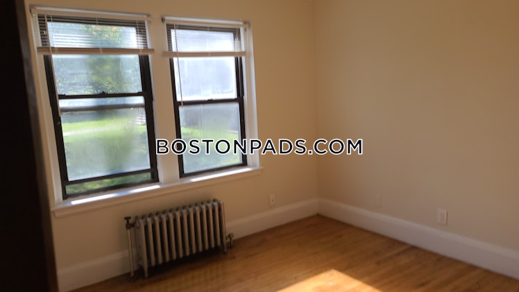 Pleasant St., Malden