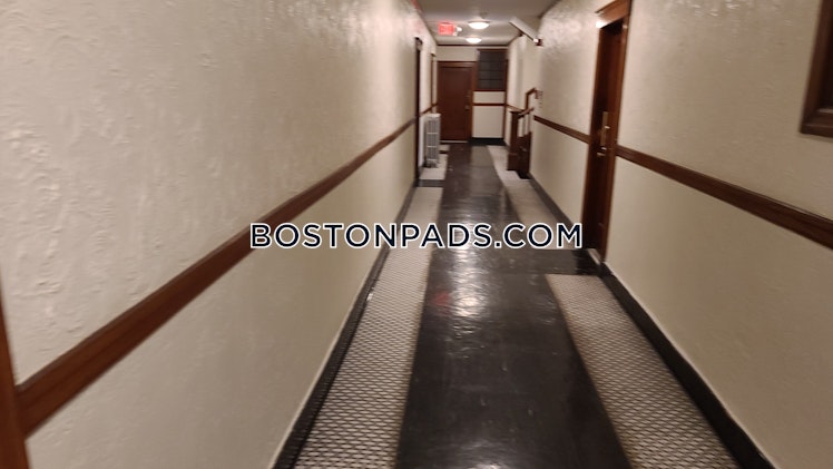 Pleasant St., Malden