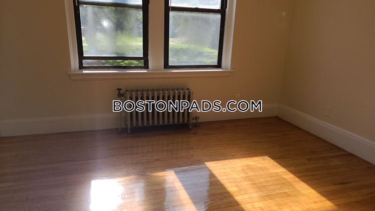 Pleasant St., Malden