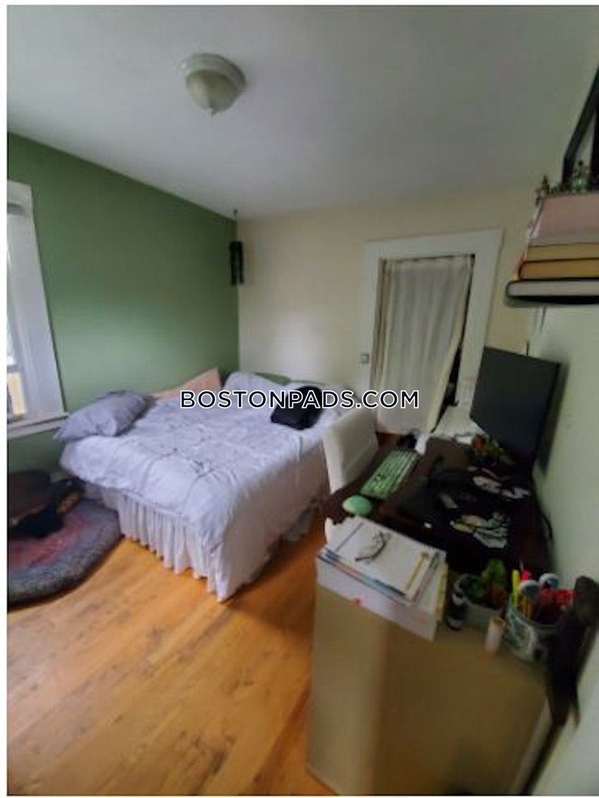 CAMBRIDGE - HARVARD SQUARE - 2 Beds, 1 Bath - Image 6