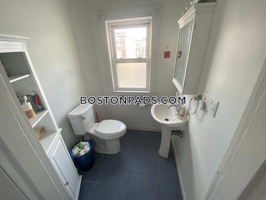 BOSTON - BRIGHTON- WASHINGTON ST./ ALLSTON ST. - 4 Beds, 1.5 Baths - Image 28