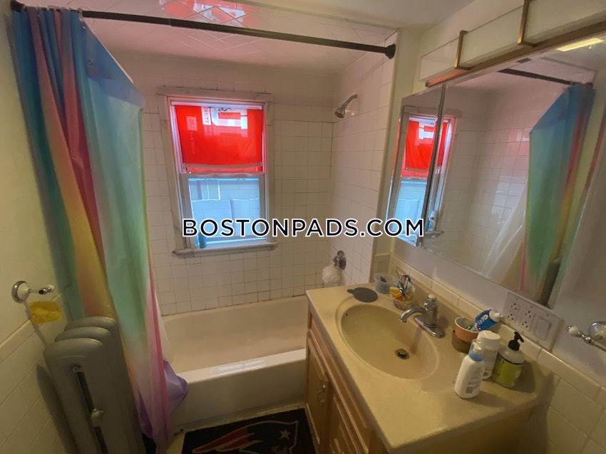 BOSTON - BRIGHTON- WASHINGTON ST./ ALLSTON ST. - 4 Beds, 1.5 Baths - Image 27