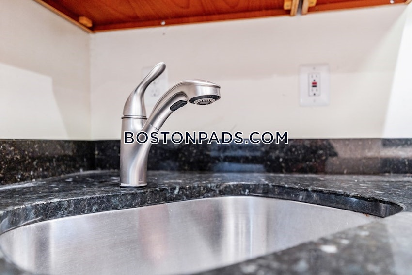 BOSTON - JAMAICA PLAIN - HYDE SQUARE - 4 Beds, 1 Bath - Image 6