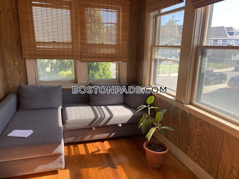 Princeton St. Medford photo 12