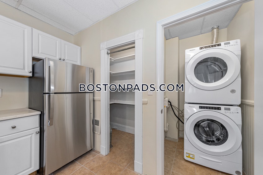 BOSTON - BRIGHTON - OAK SQUARE - 2 Beds, 2 Baths - Image 4