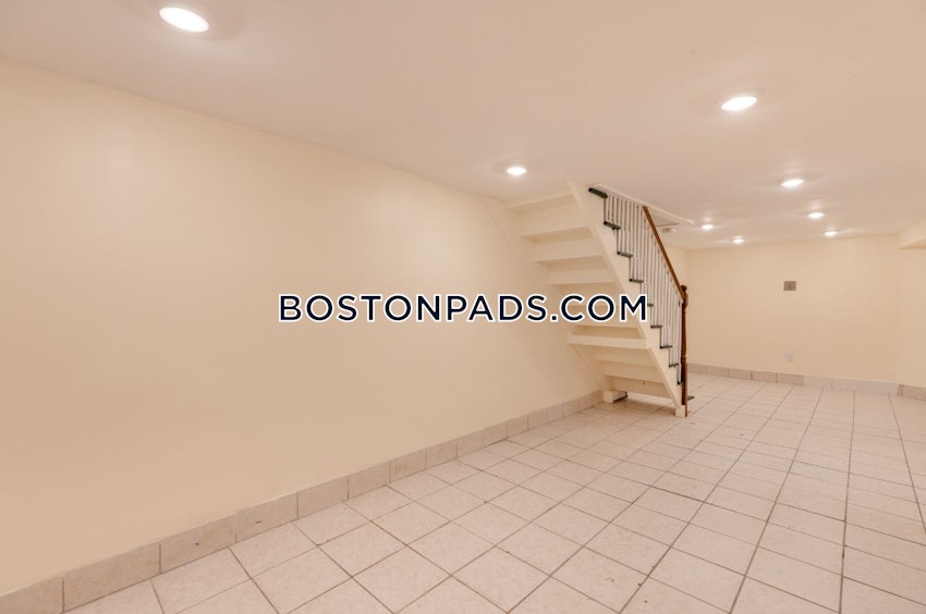 BOSTON - JAMAICA PLAIN - HYDE SQUARE - 5 Beds, 2 Baths - Image 10