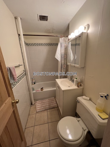 Boston - 2 Beds, 1 Baths