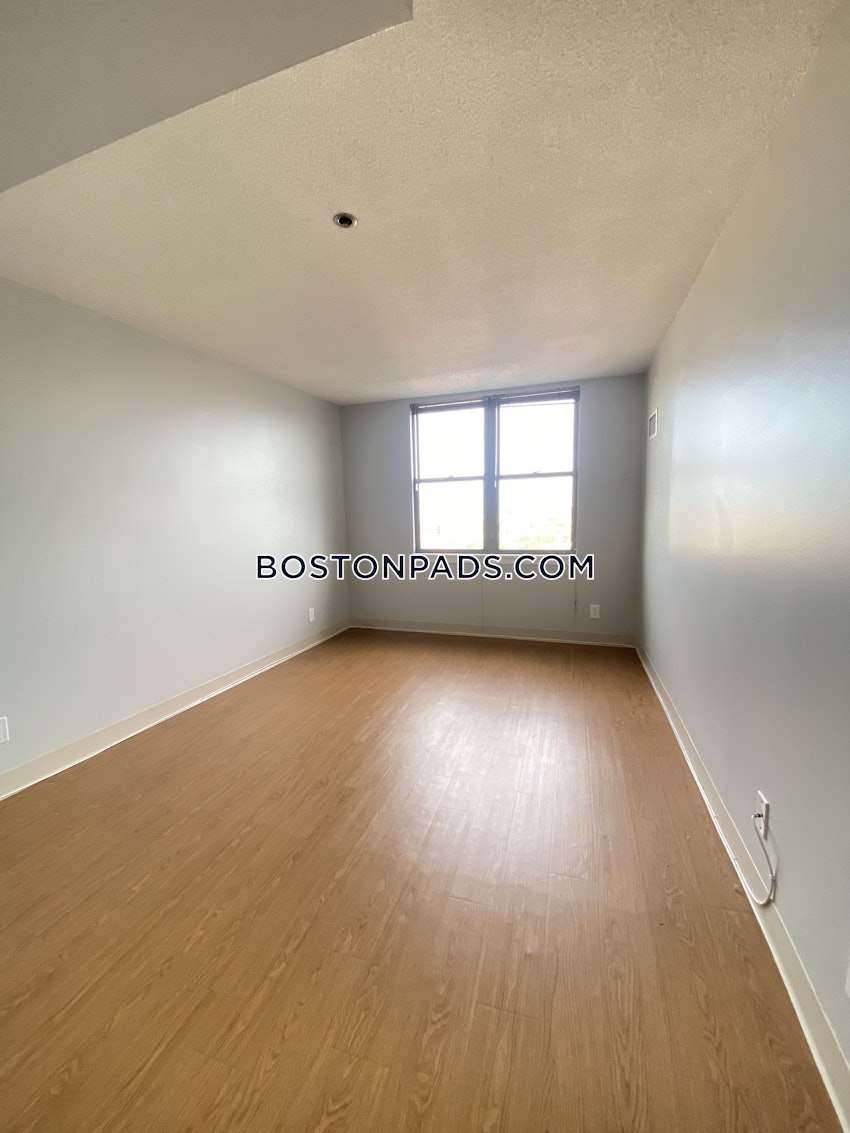 BOSTON - BACK BAY - 1 Bed, 1 Bath - Image 11