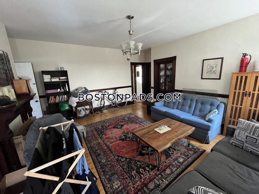 BOSTON - JAMAICA PLAIN - FOREST HILLS - 3 Beds, 1 Bath - Image 10