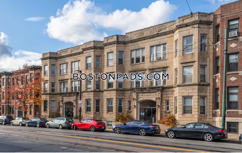 Boston - $2,275+ /month