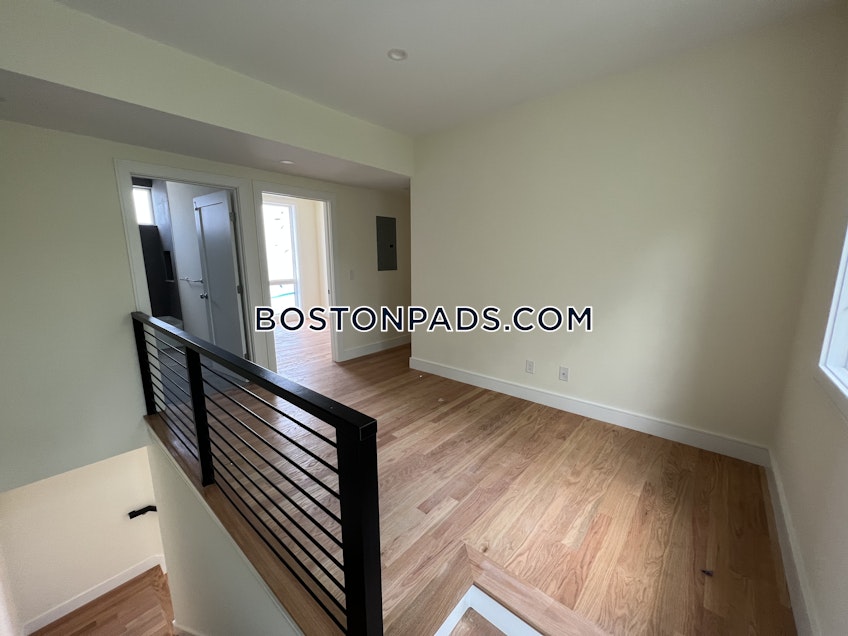 Brookline - $5,400+ /month
