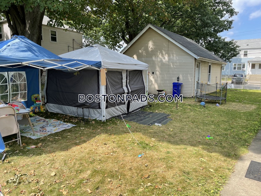 MALDEN - 2 Beds, 1 Bath - Image 4