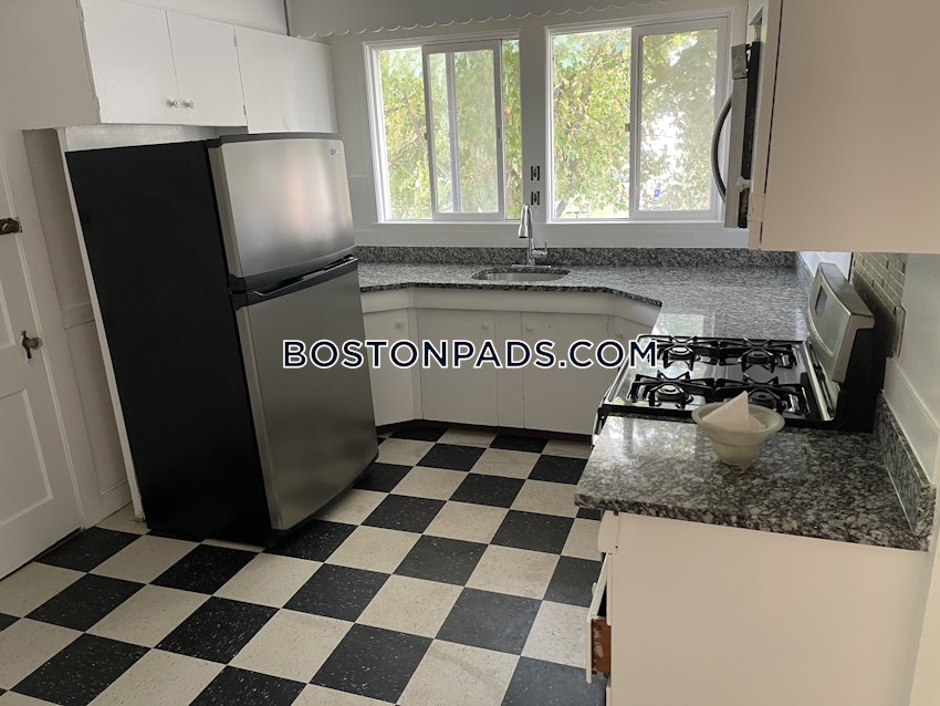 MALDEN - 3 Beds, 1 Bath - Image 19