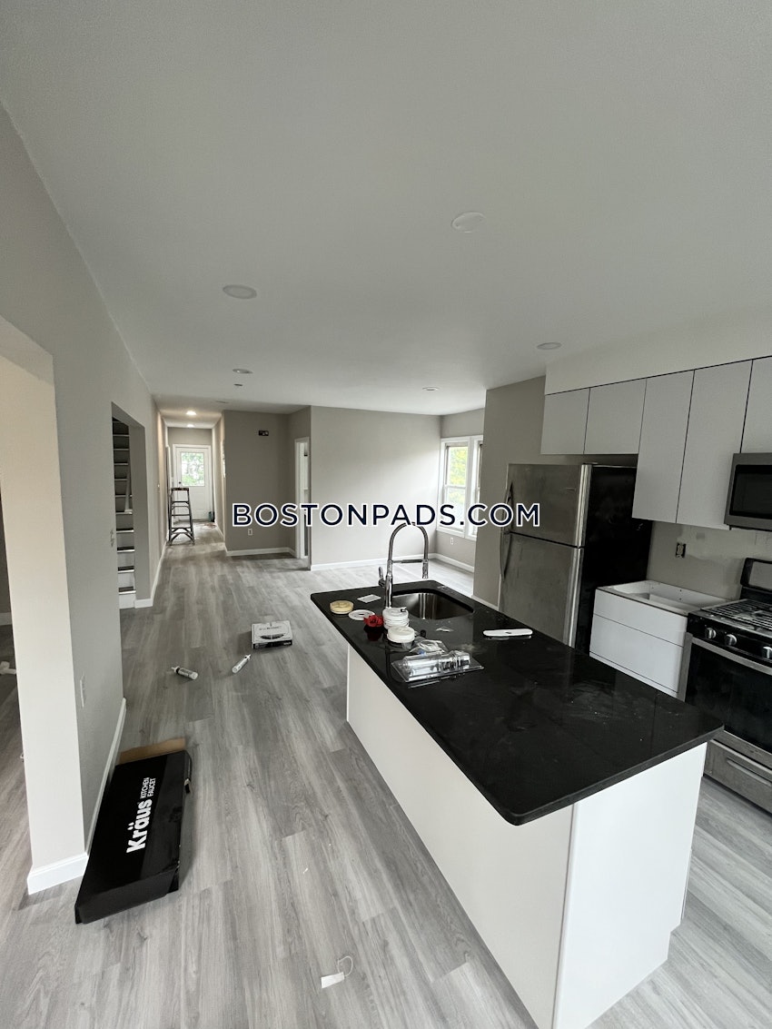 BOSTON - ALLSTON - 5 Beds, 2.5 Baths - Image 2