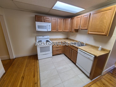 Boston - 2 Beds, 1 Baths