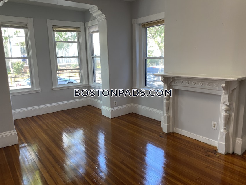 BOSTON - DORCHESTER - UPHAMS CORNER - 3 Beds, 1.5 Baths - Image 6