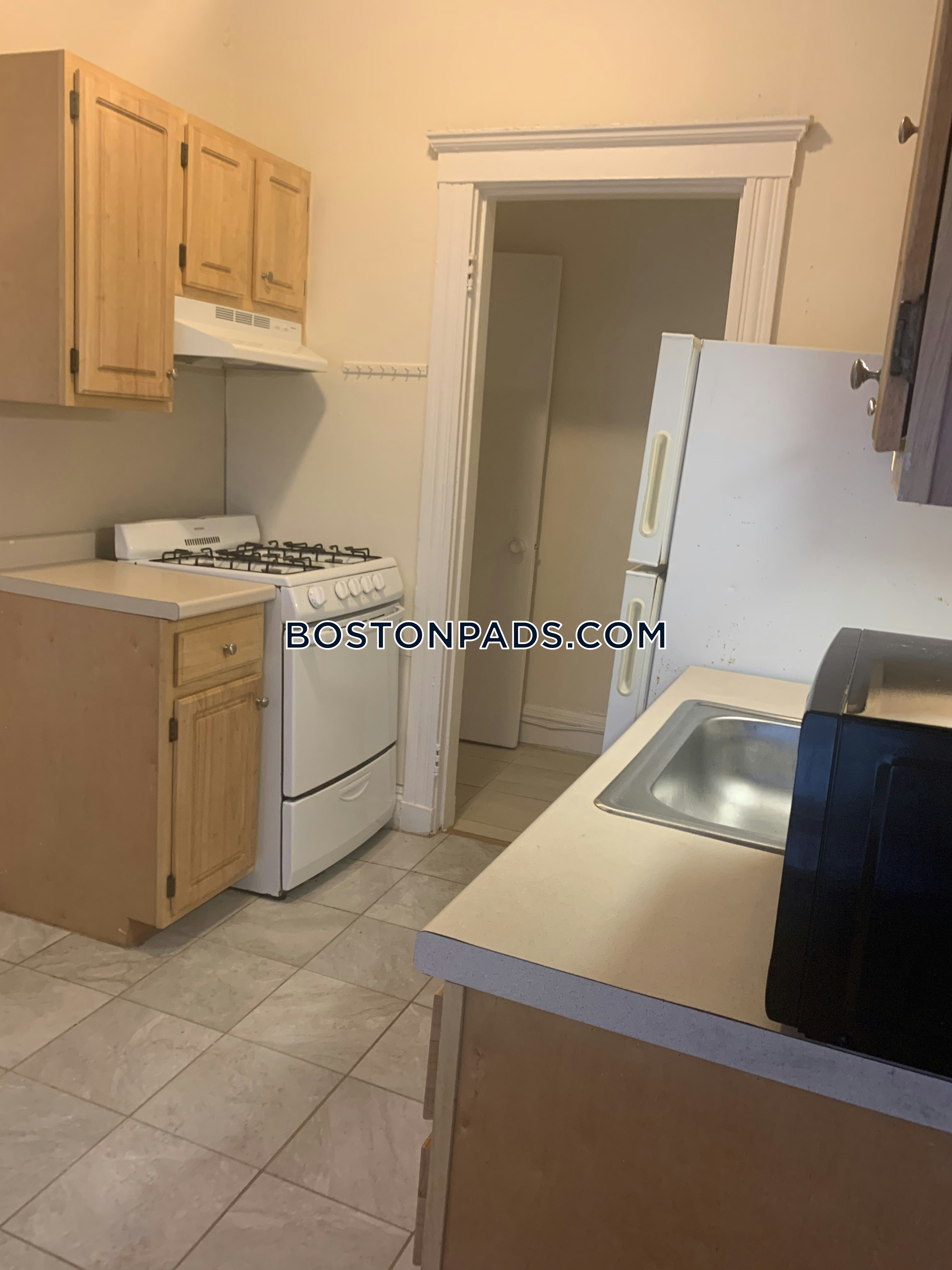 Boston - 0 Beds, 1 Baths