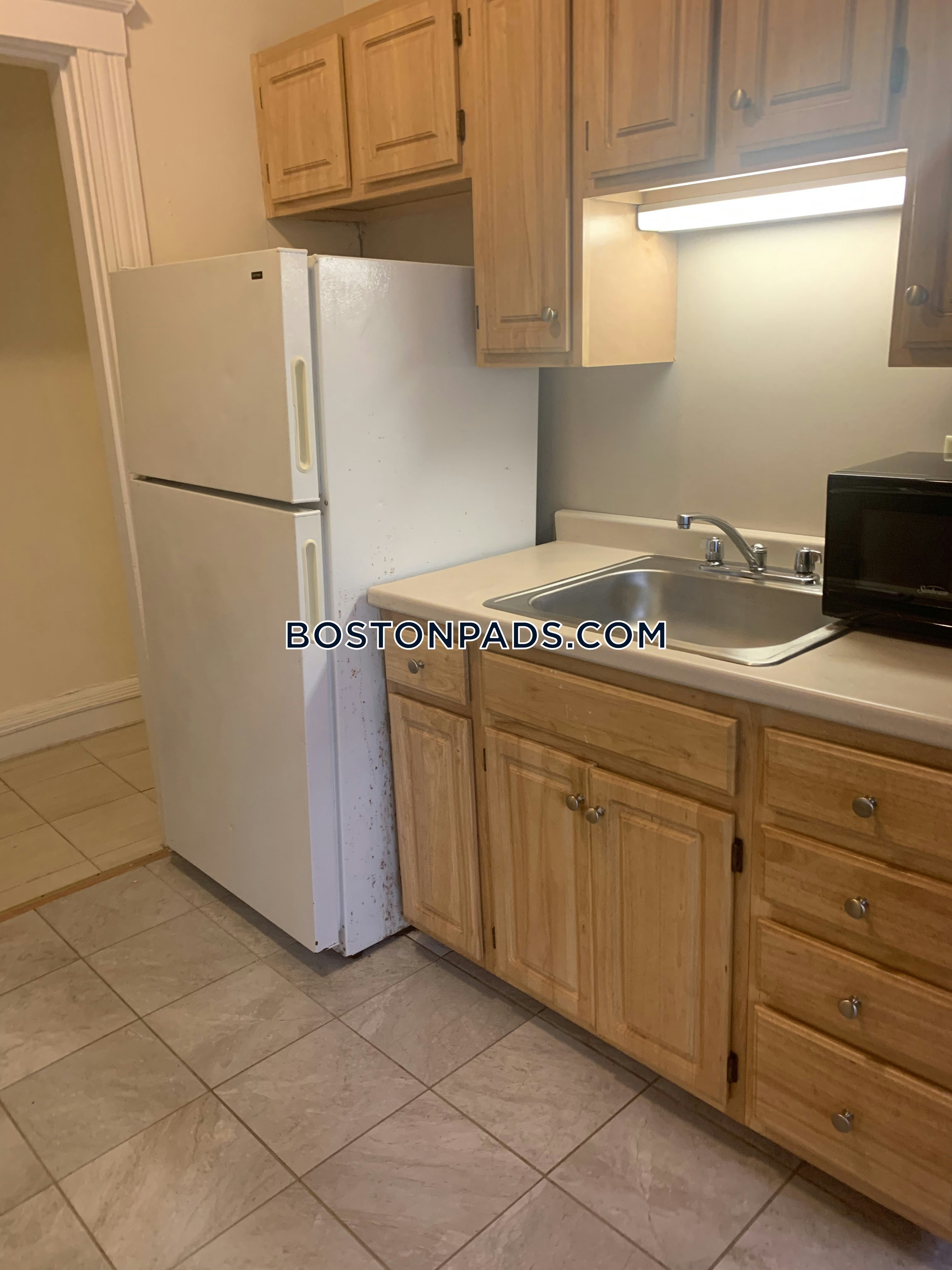 Boston - 0 Beds, 1 Baths