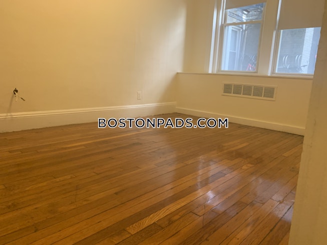 Boston - $2,150+ /mo