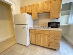 Queensberry St./>, Boston