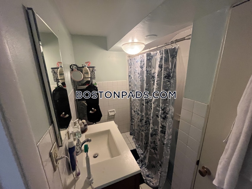 BOSTON - MISSION HILL - 1 Bed, 1 Bath - Image 11