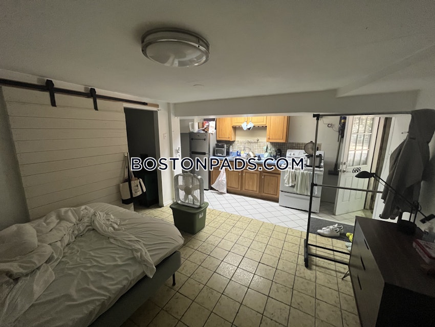 BOSTON - MISSION HILL - 1 Bed, 1 Bath - Image 9