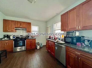 Boston - 7 Beds, 6 Baths