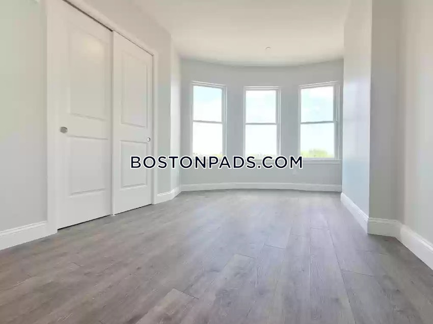 BOSTON - ROXBURY - 4 Beds, 1 Bath - Image 2