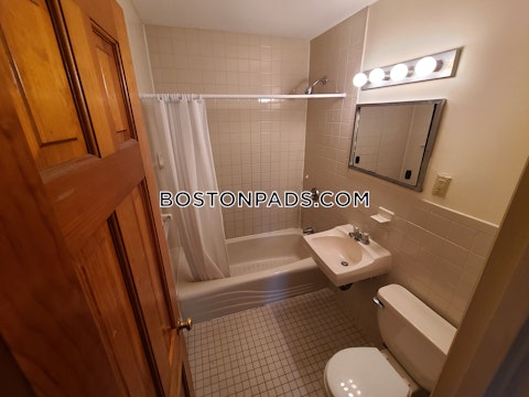 Grove St. Newton photo 6