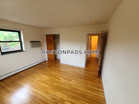 Grove St. Newton photo 2