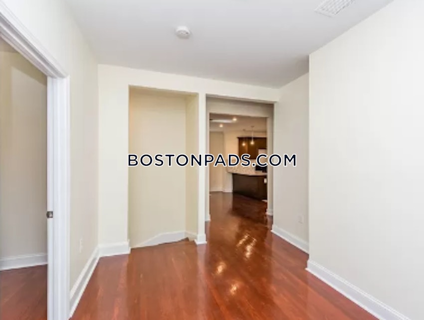 BOSTON - MATTAPAN - 3 Beds, 1 Bath - Image 11