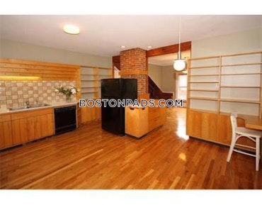 Boston - 3 Beds, 2 Baths