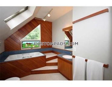 Boston - 3 Beds, 2 Baths