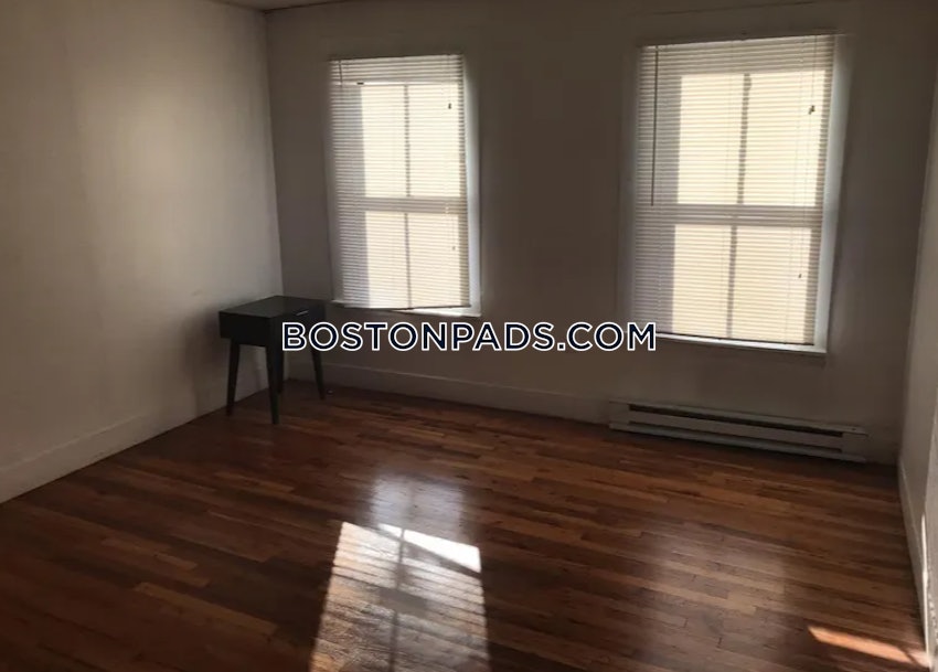 CAMBRIDGE - MT. AUBURN/BRATTLE/ FRESH POND - 2 Beds, 1 Bath - Image 9