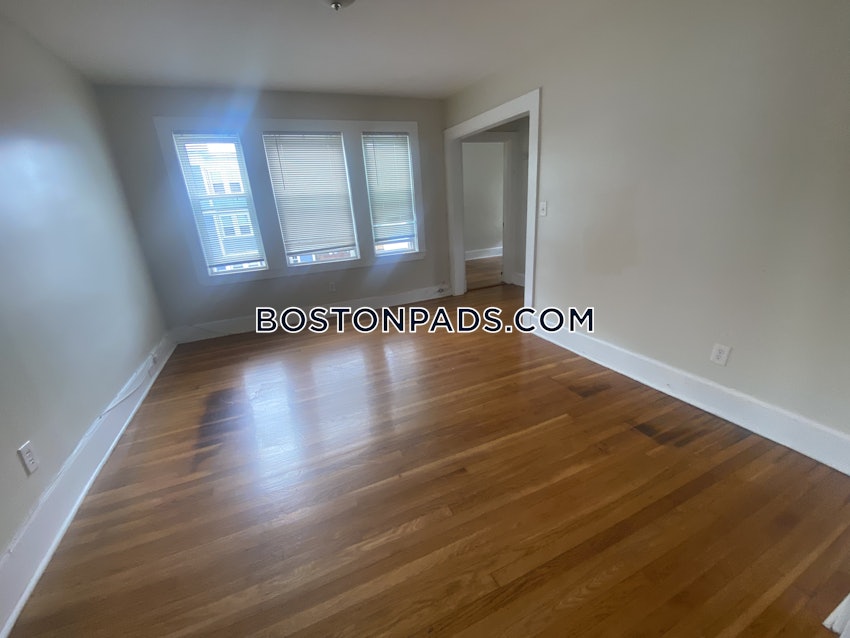 BOSTON - DORCHESTER - UPHAMS CORNER - 3 Beds, 1 Bath - Image 14