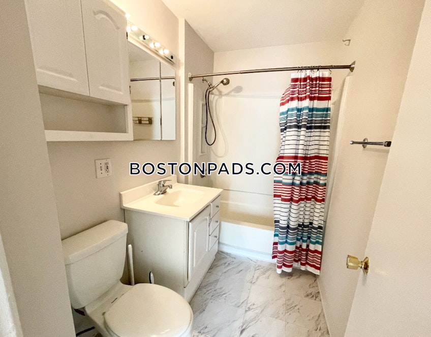 Boston - $3,900+ /month