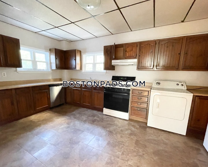 dorchester-apartment-for-rent-4-bedrooms-1-bath-boston-3900-4116268 
