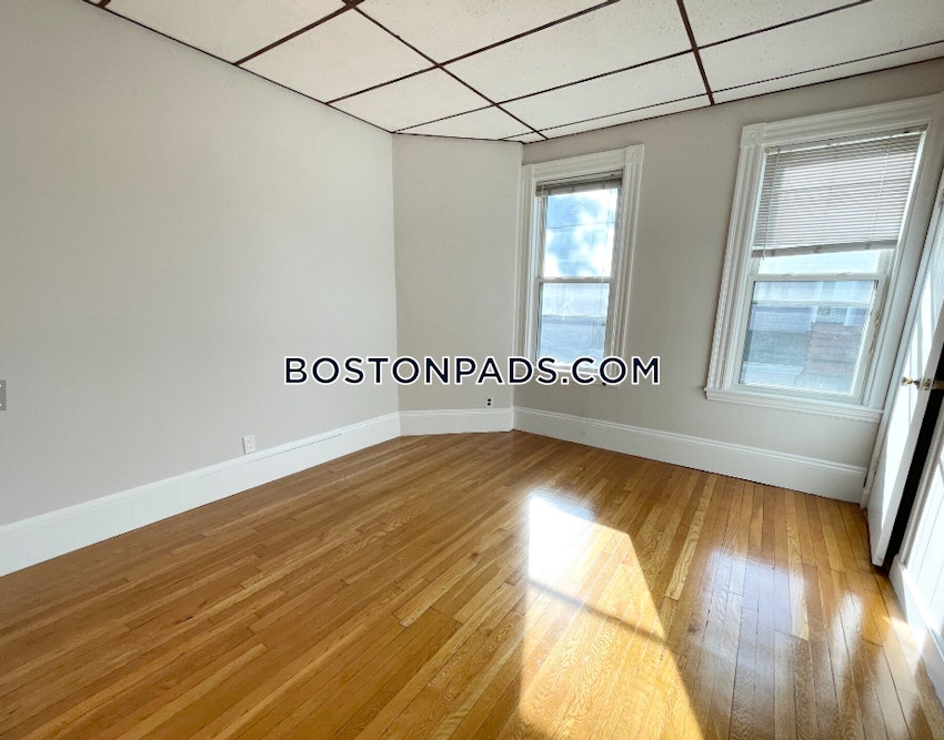 BOSTON - DORCHESTER - SAVIN HILL - 4 Beds, 1 Bath - Image 5