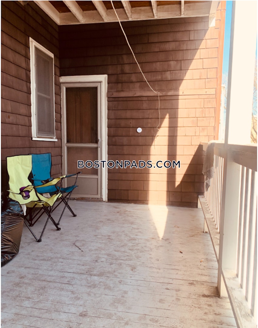 BOSTON - DORCHESTER/SOUTH BOSTON BORDER - 4 Beds, 1 Bath - Image 2