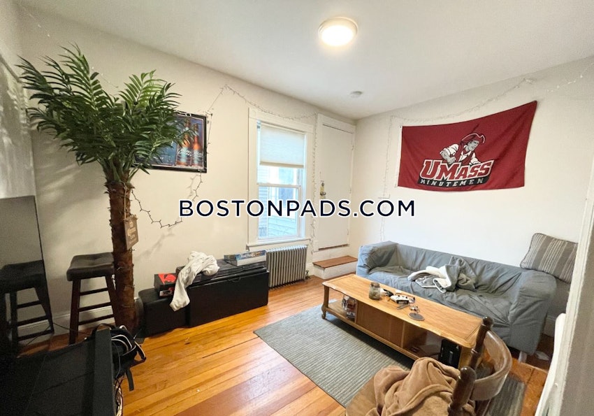 BOSTON - DORCHESTER/SOUTH BOSTON BORDER - 2 Beds, 1.5 Baths - Image 1