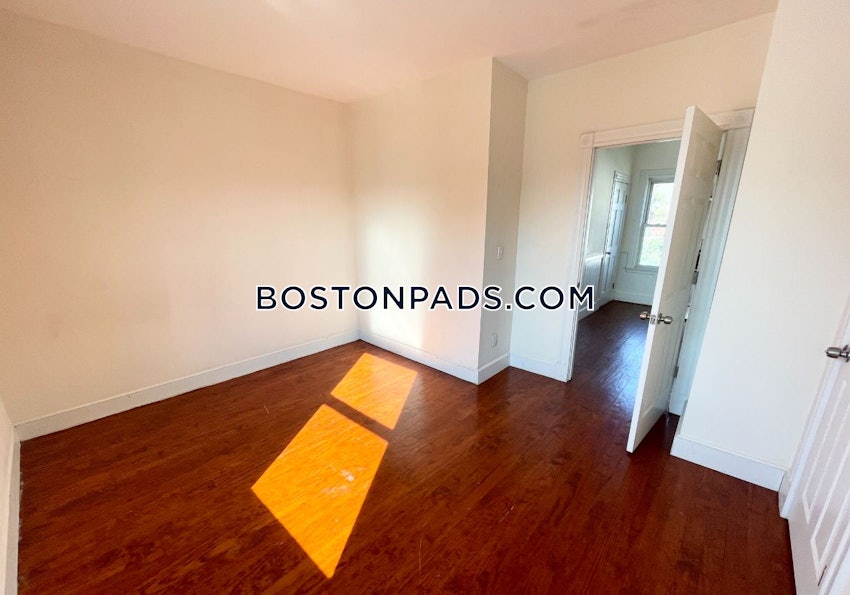 BOSTON - DORCHESTER - UPHAMS CORNER - 3 Beds, 1 Bath - Image 7