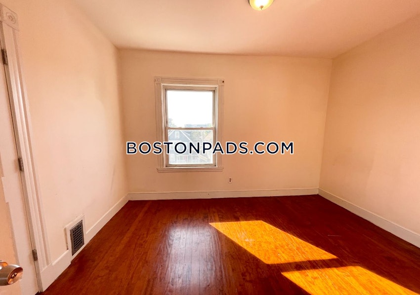 BOSTON - DORCHESTER - UPHAMS CORNER - 3 Beds, 1 Bath - Image 10