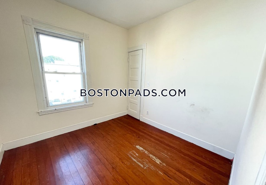 BOSTON - DORCHESTER - UPHAMS CORNER - 3 Beds, 1 Bath - Image 9