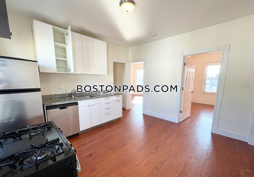 BOSTON - DORCHESTER - UPHAMS CORNER - 3 Beds, 1 Bath - Image 3