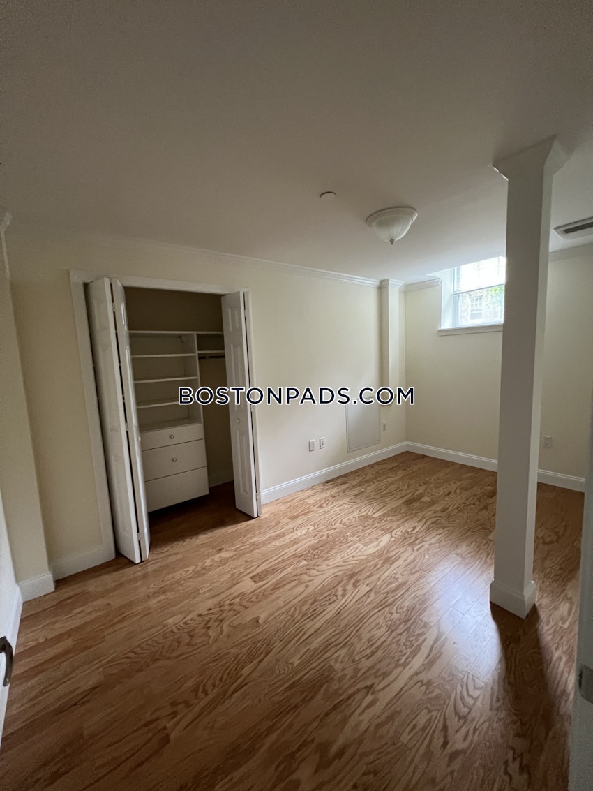 CAMBRIDGE - HARVARD SQUARE - 1 Bed, 1 Bath - Image 25