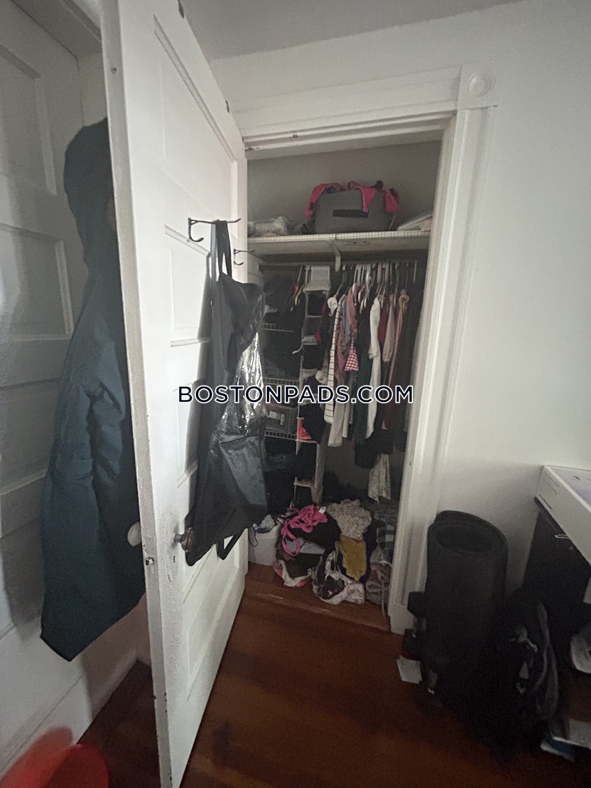 BOSTON - ALLSTON - 3 Beds, 1 Bath - Image 27