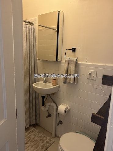 Boston - 3 Beds, 2 Baths