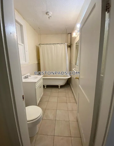 Boston - 1 Beds, 1 Baths