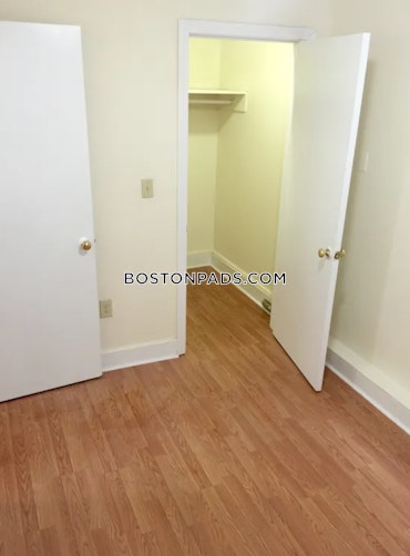 Boston - 1 Beds, 1 Baths